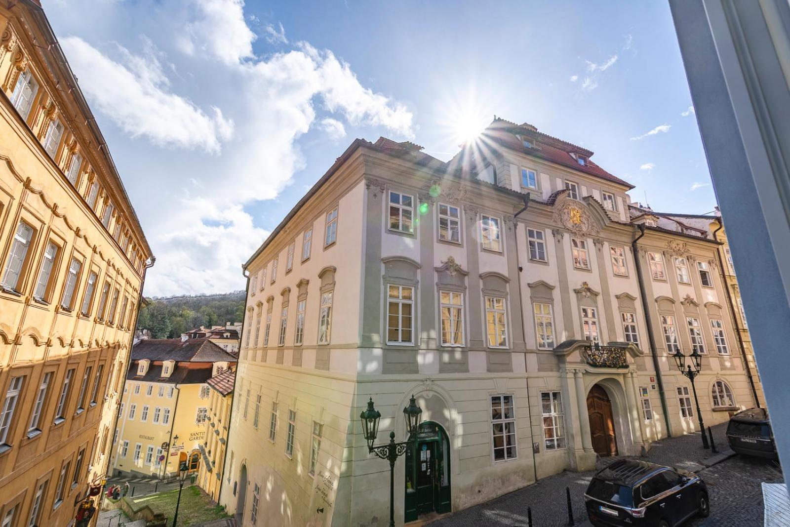 Primavera - Castle View Apartments Prague Exterior photo