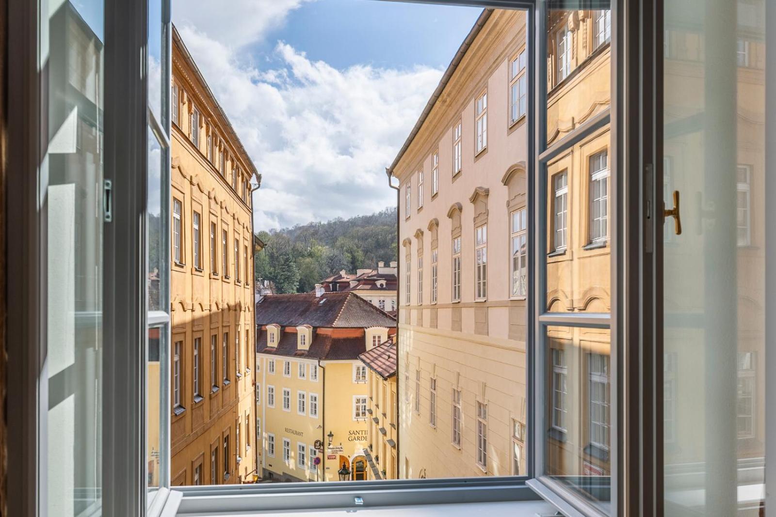 Primavera - Castle View Apartments Prague Exterior photo